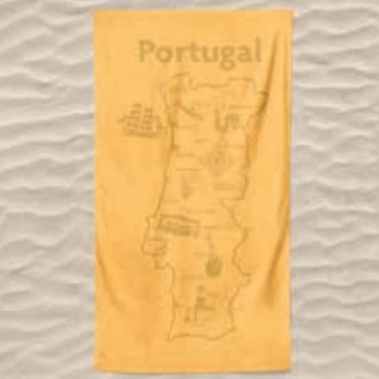 Toalha de Praia Microfibra Lisa Mapa Portugal em Relevo Amarela